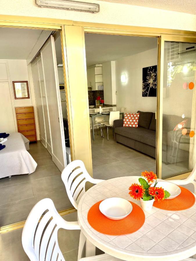 Apartbeach Novelty Climatizado Y Vistas Playa Σαλού Εξωτερικό φωτογραφία
