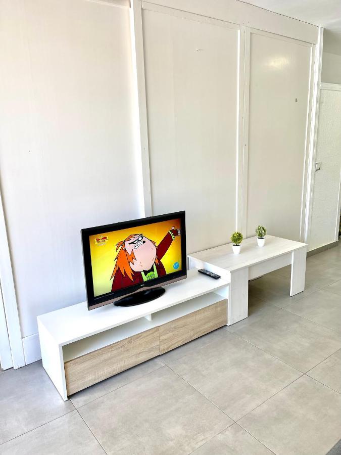 Apartbeach Novelty Climatizado Y Vistas Playa Σαλού Εξωτερικό φωτογραφία