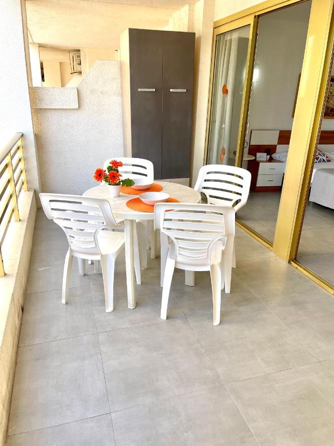 Apartbeach Novelty Climatizado Y Vistas Playa Σαλού Εξωτερικό φωτογραφία