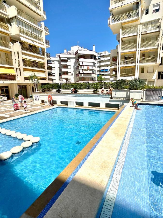 Apartbeach Novelty Climatizado Y Vistas Playa Σαλού Εξωτερικό φωτογραφία