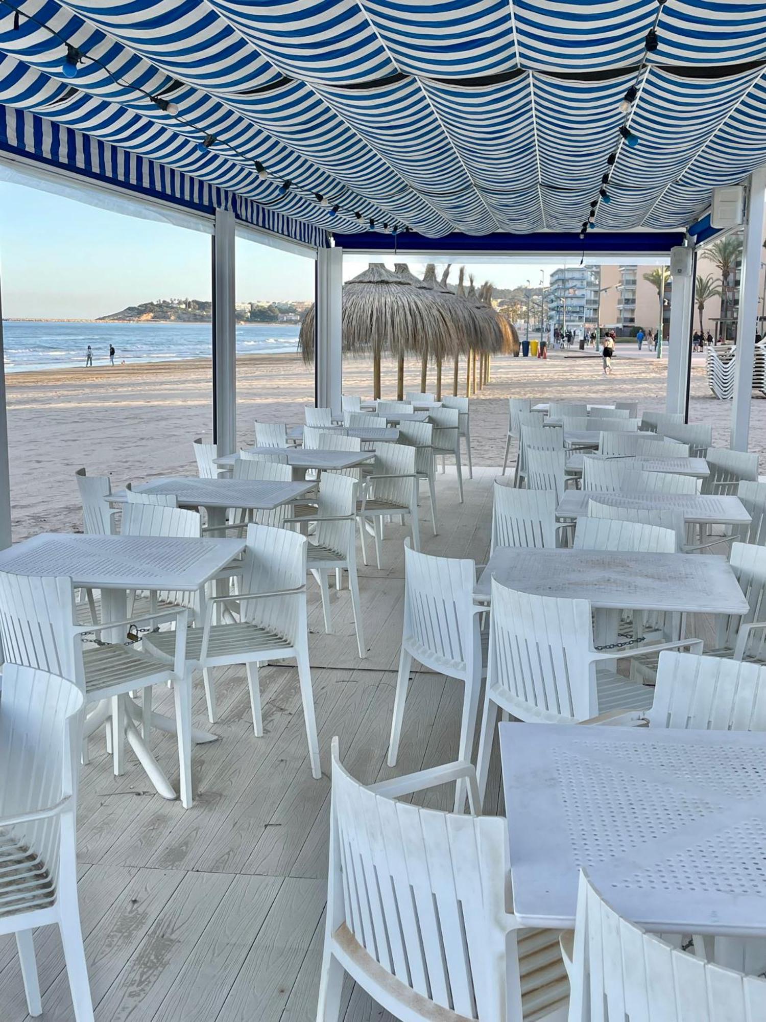 Apartbeach Novelty Climatizado Y Vistas Playa Σαλού Εξωτερικό φωτογραφία
